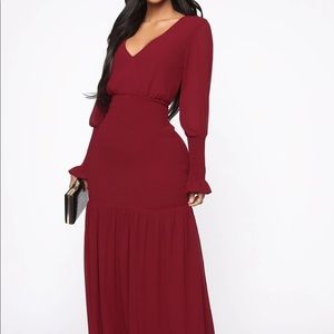 NWT- floor length long sleeved maxi dress